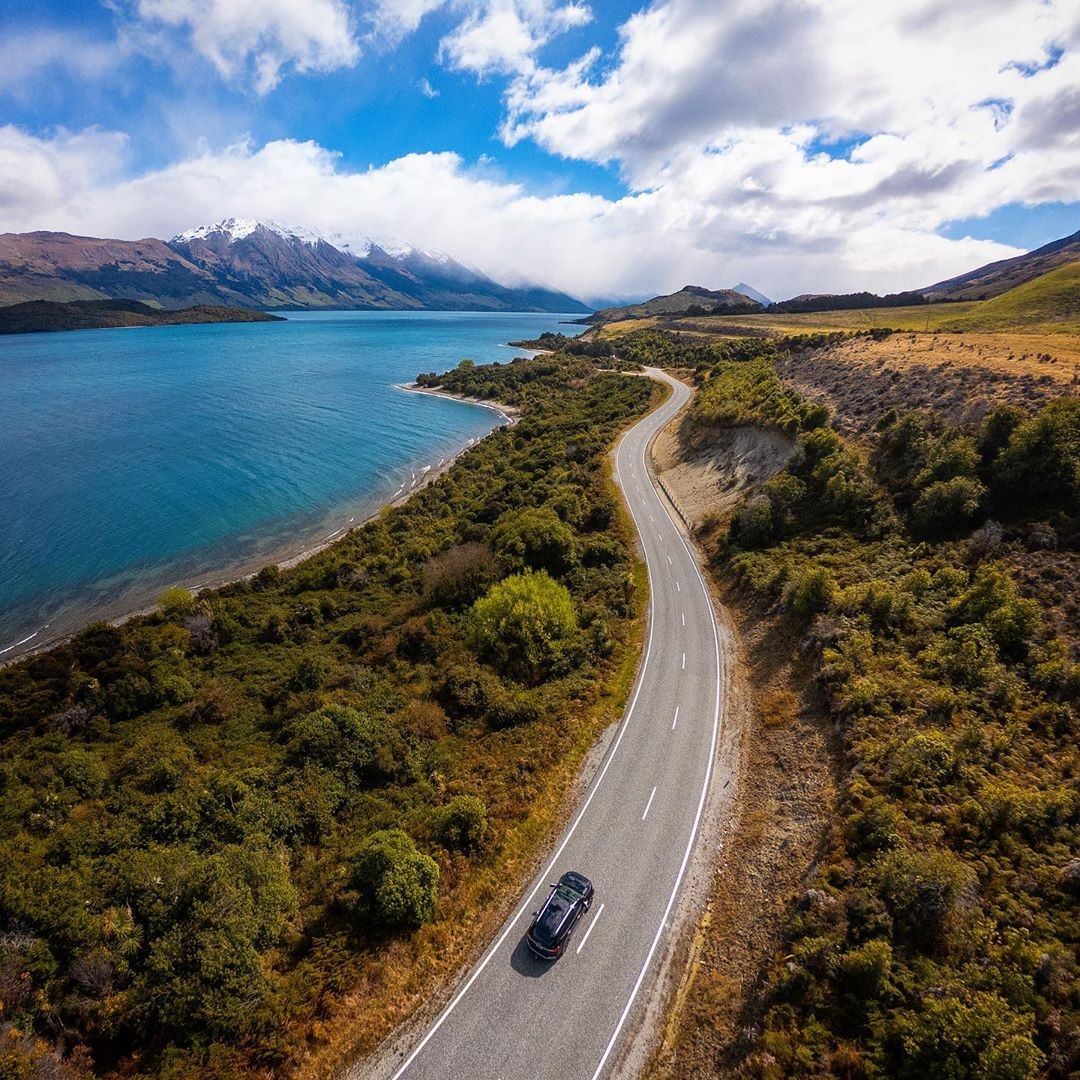 The glenorchy road on the way back to Queenstown.