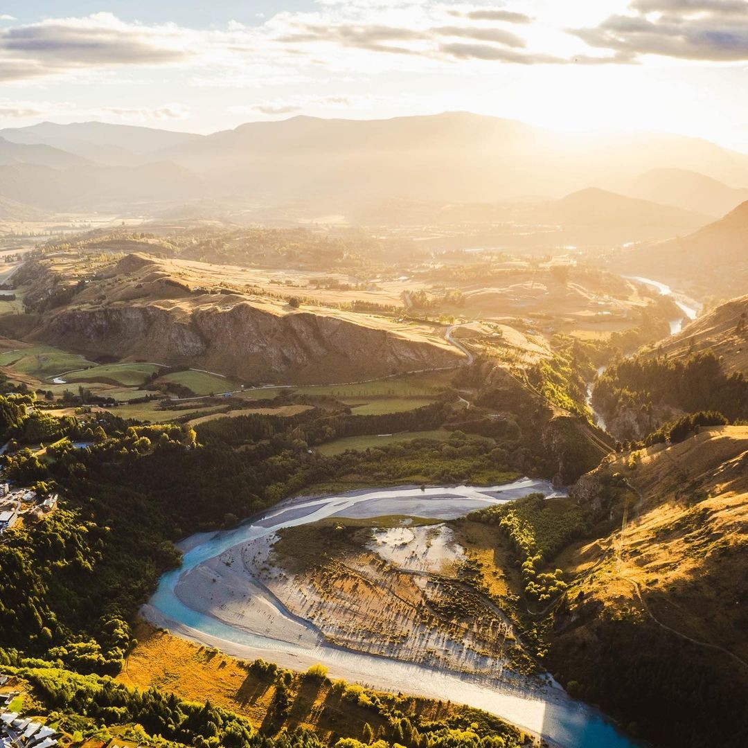 An aerial view of the Kawarau River snaking its way through the Queenstown mountains.