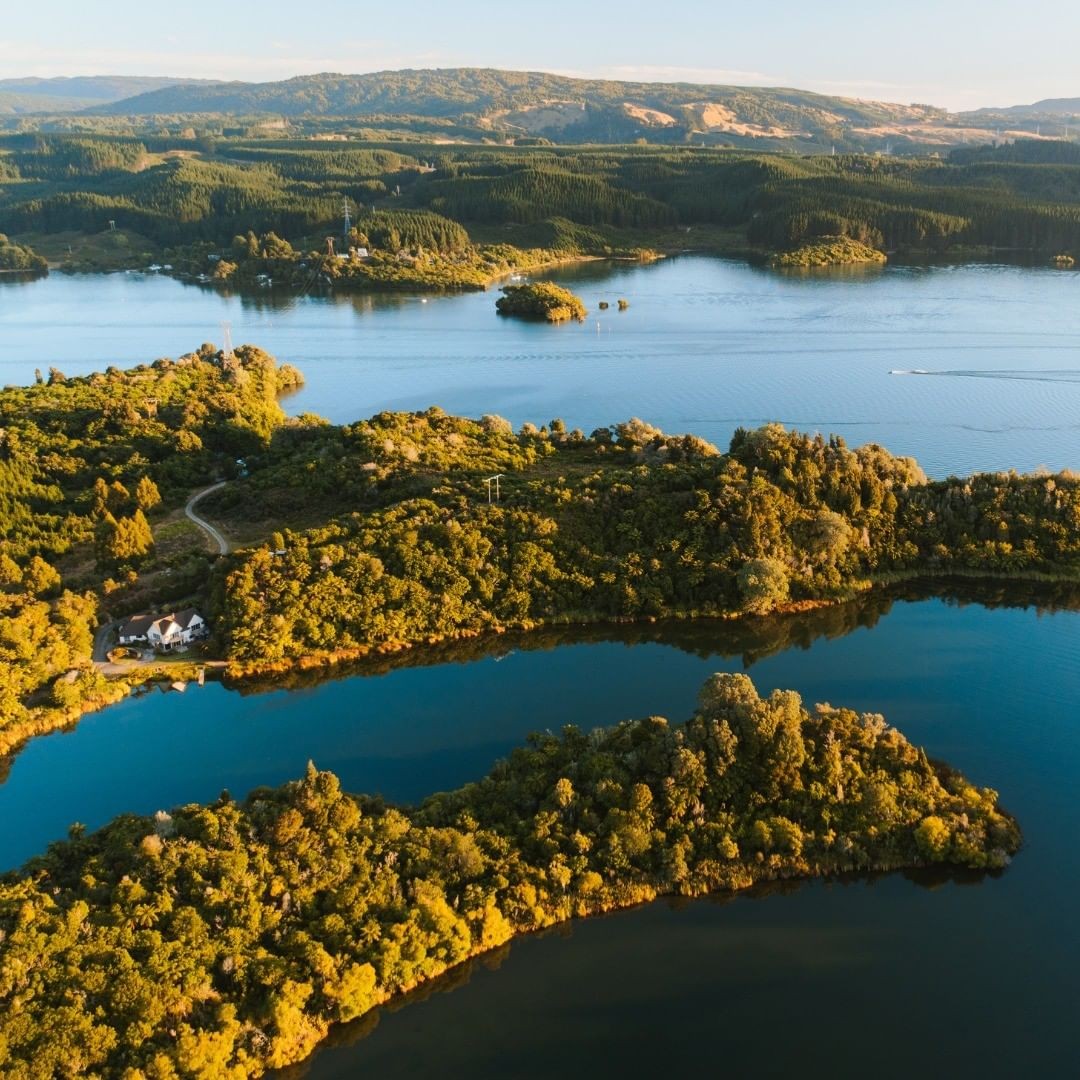 Stunning aerial photo of a lake in Rotorua, New Zealand.
