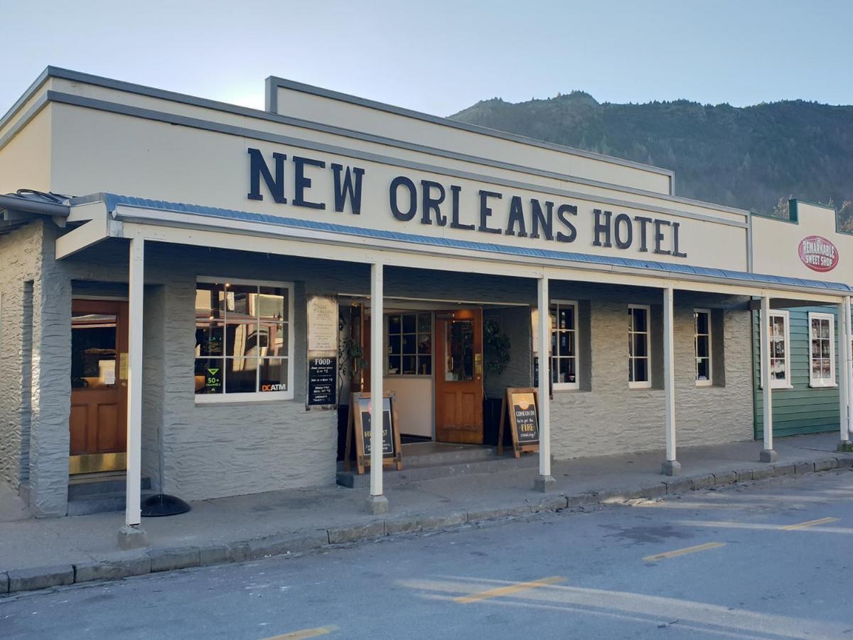 The exterior of the New Orleans Hotel located in historic Arrowtown.