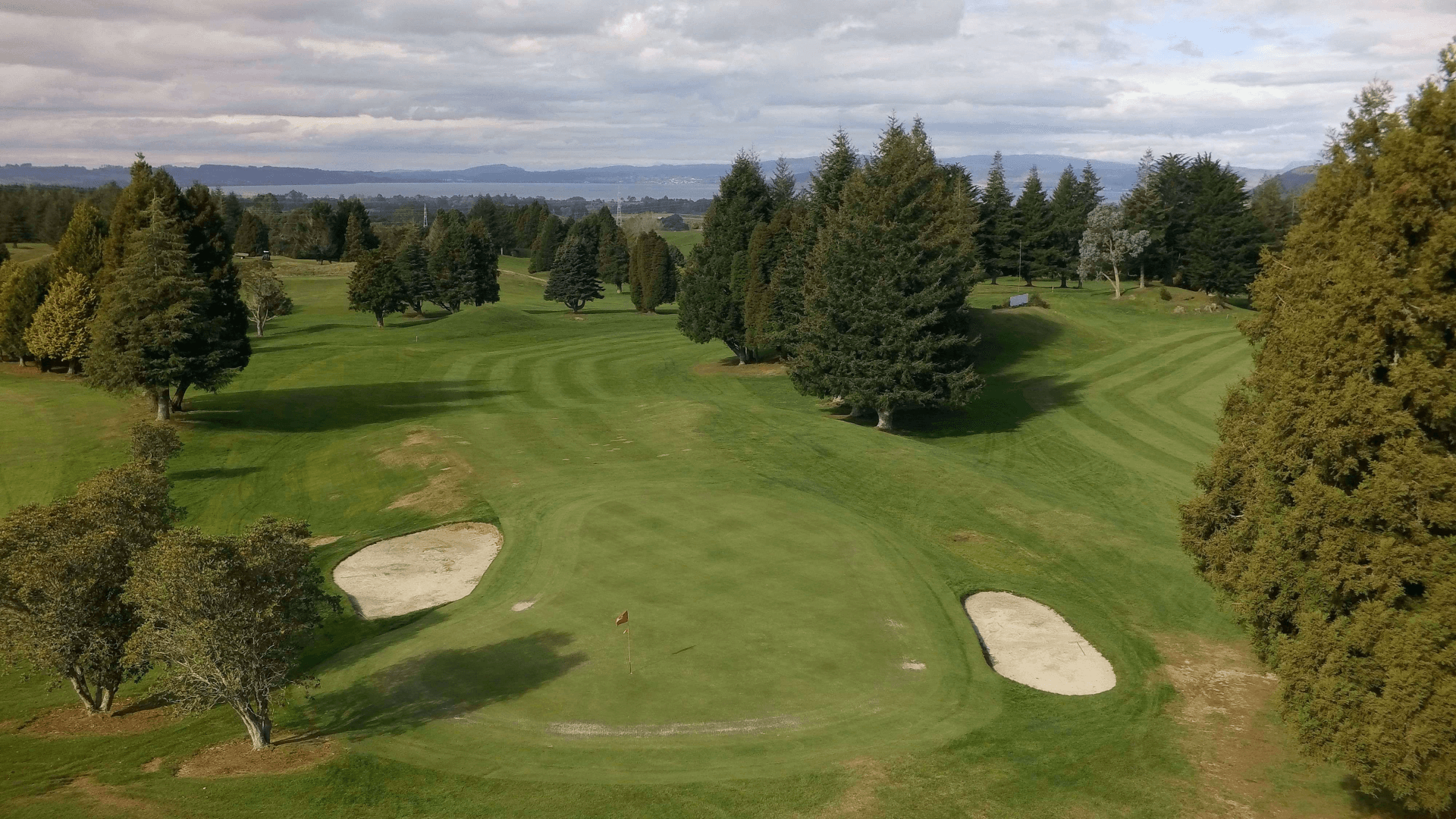 An aerial shot of the Rotorua Lakeview Golf Club.