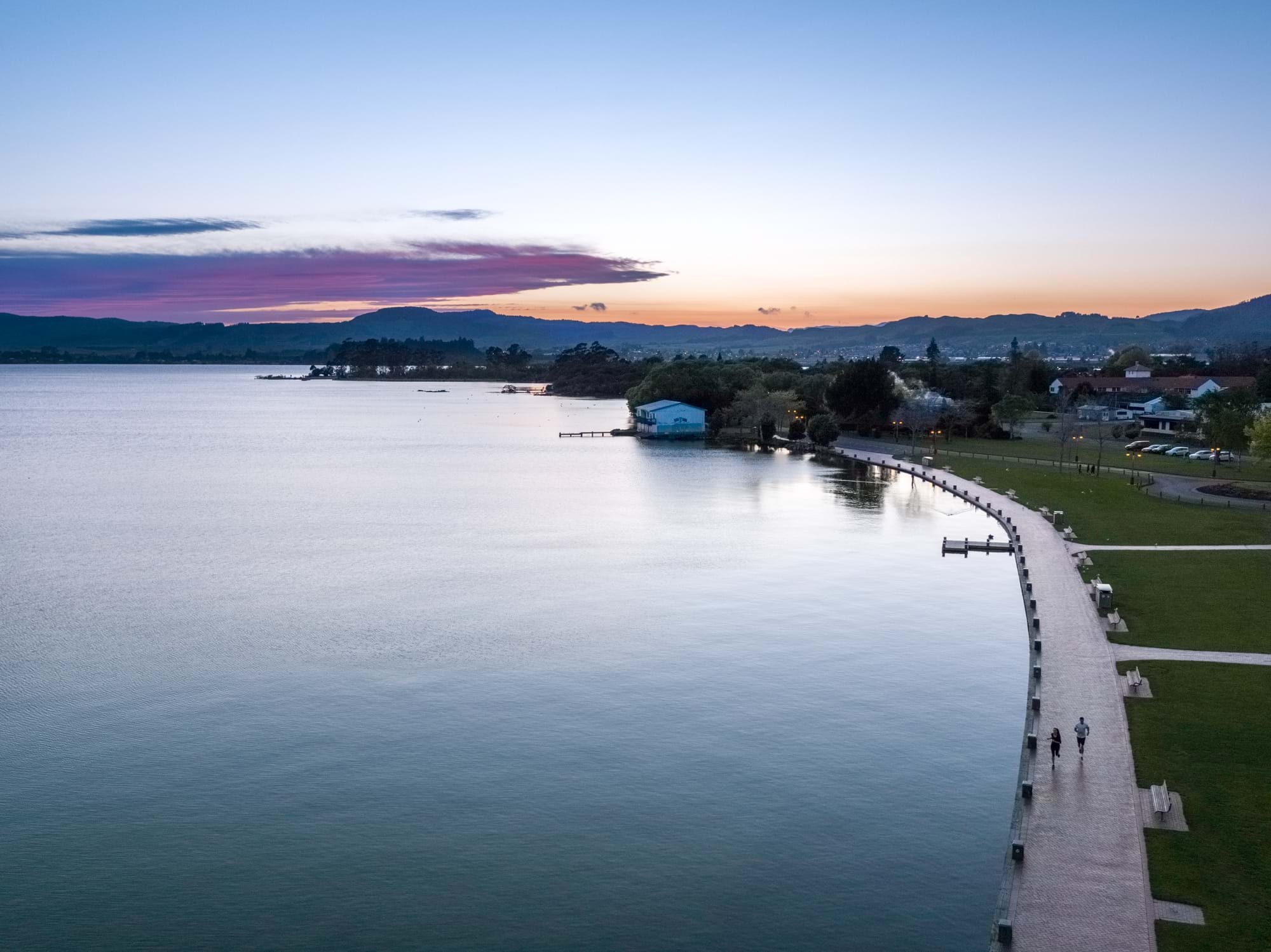 A beautiful aerial photo of the Rotorua lakefront cycleway.